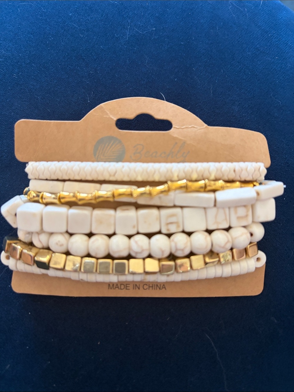 ☀️Beachly 7 multi strand Elastic Cream and Gold Stackable Sun Charm Bracelet Set